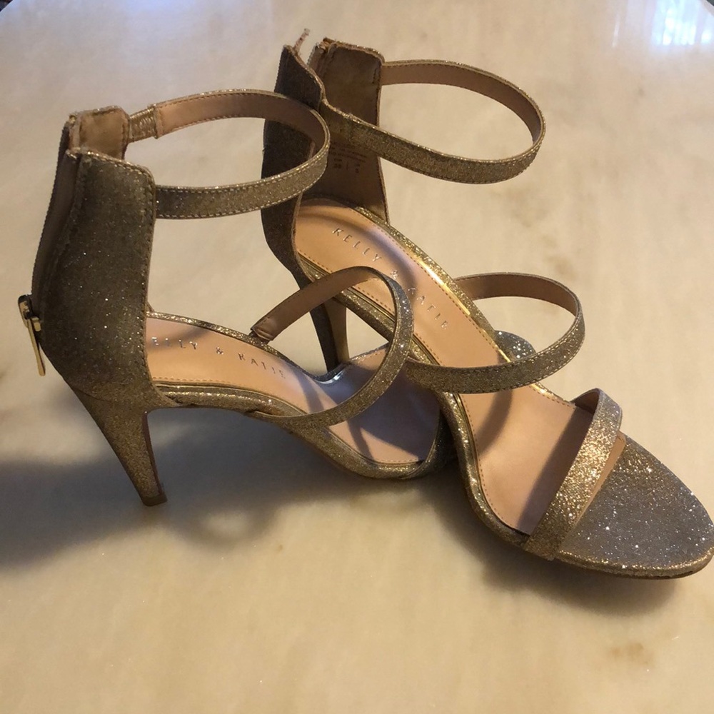 Kelly & Katie gold sparkle high heels size 7.5